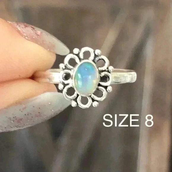SIZE 8 Authentic Ethiopian Opal Solid 925 Sterling Silver Ring - Picture 1 of 4